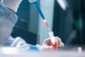 Nuôi cấy tế bào gốc trong phòng lab